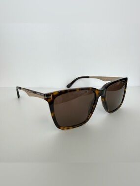 NEW!!! Tom Ford men sunglasses Garrett TF862 52E Authentic